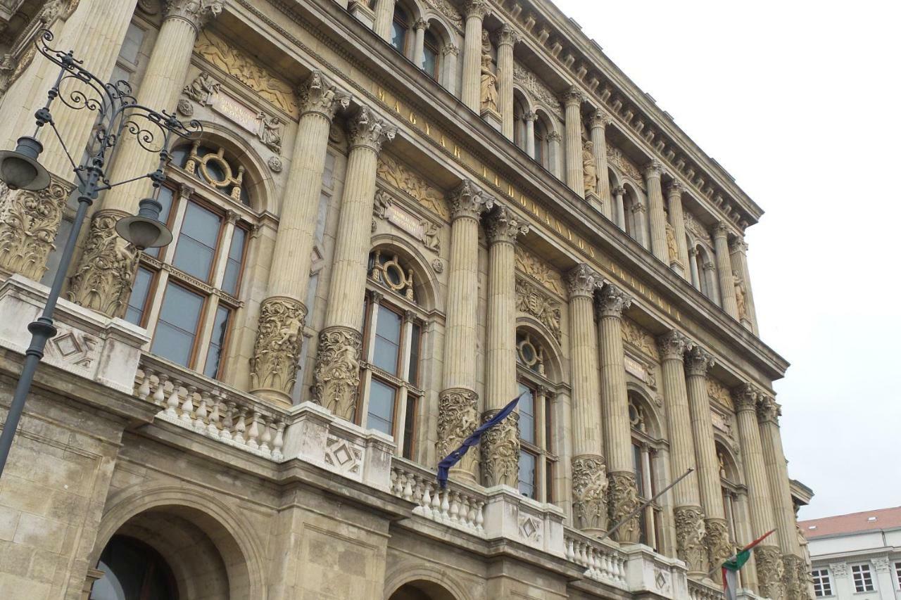Pearl At St Stephen' S Basilica Апартаменти Будапешт